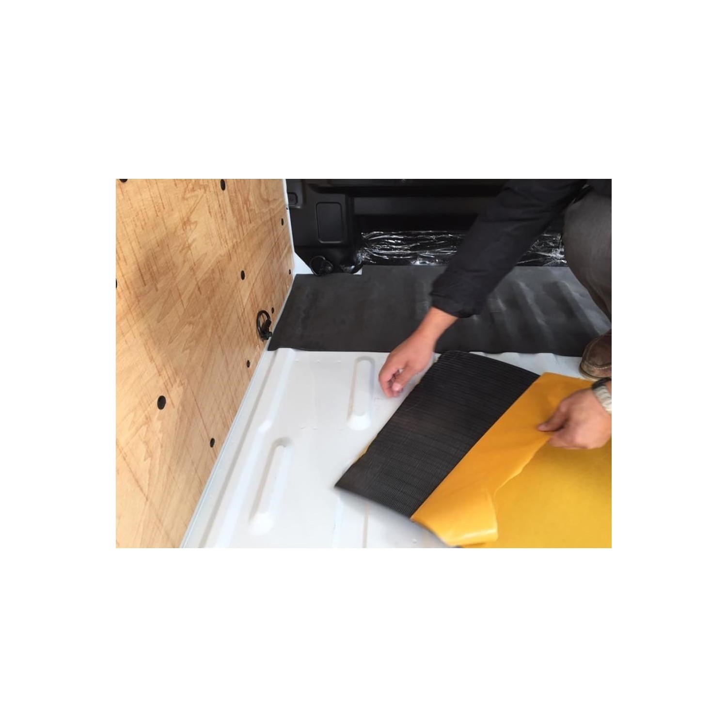 Yeshills Ses Yalıtım Şiltesi 9 mm Kendinden Yapışkanlı 100x100 cm Görsel 4